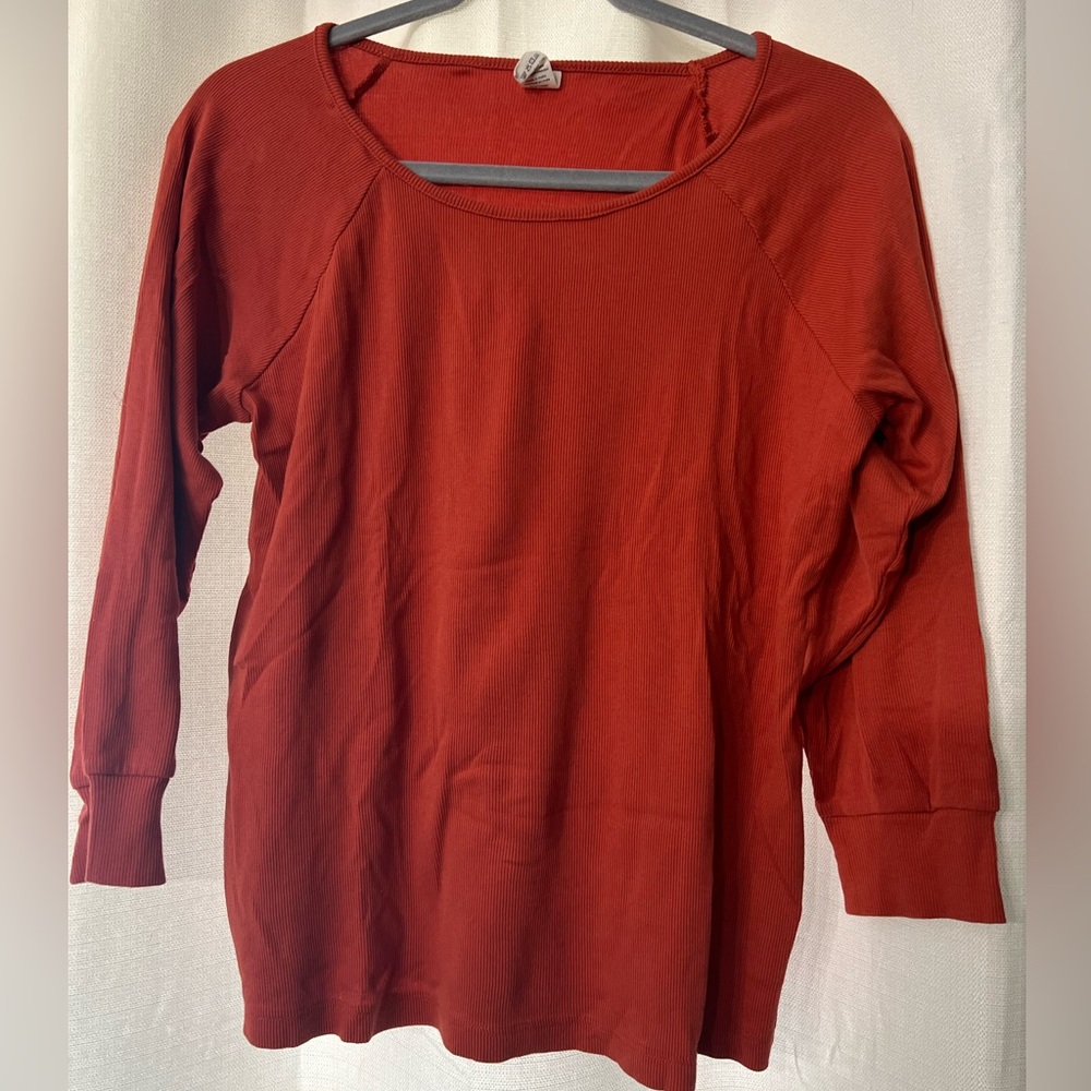 Kate Quinn long sleeve top
